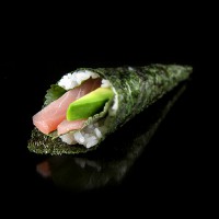 Maguro temaki